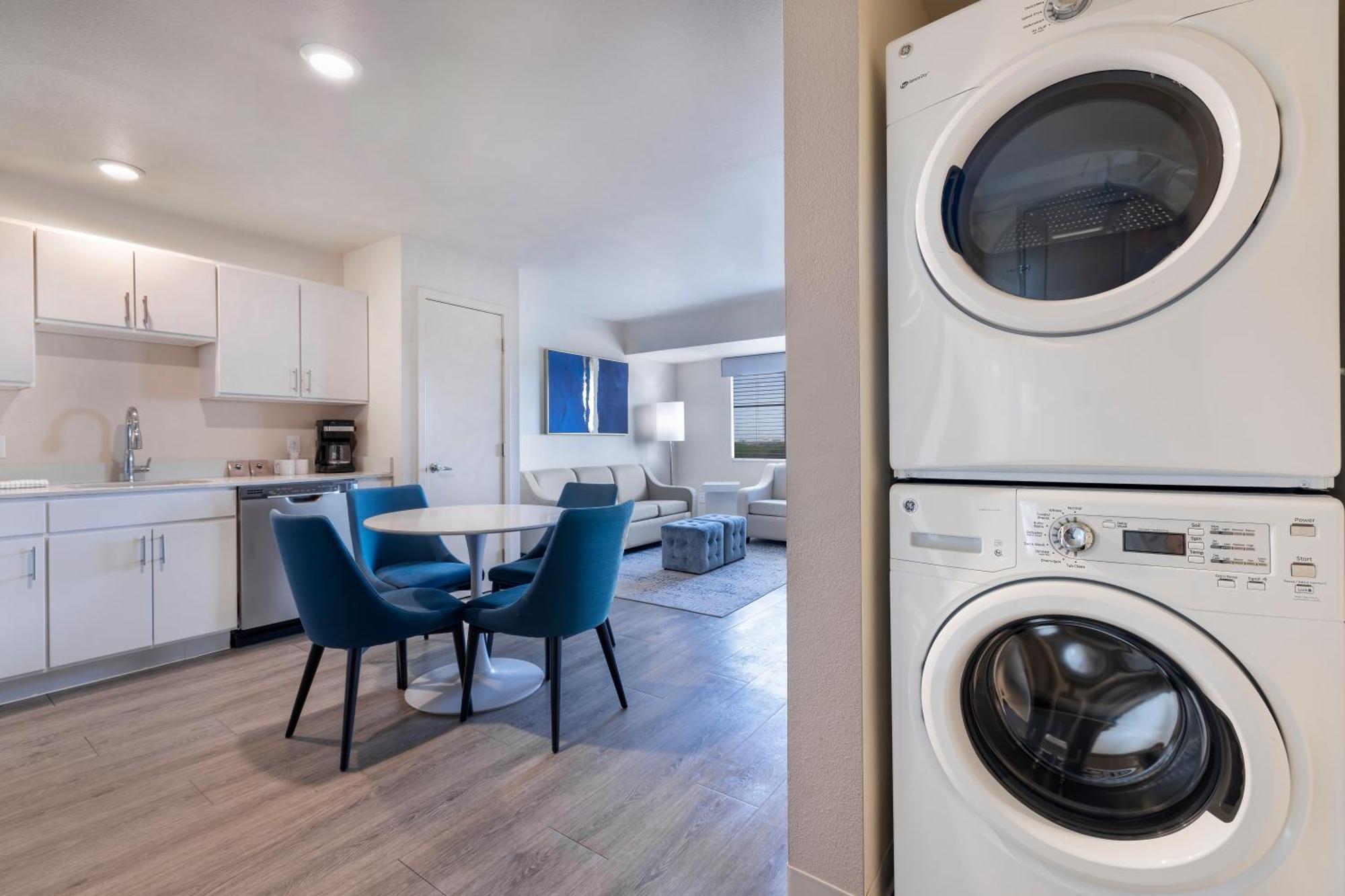 Soka Suites Dallas - Las Colinas Irving Exterior foto