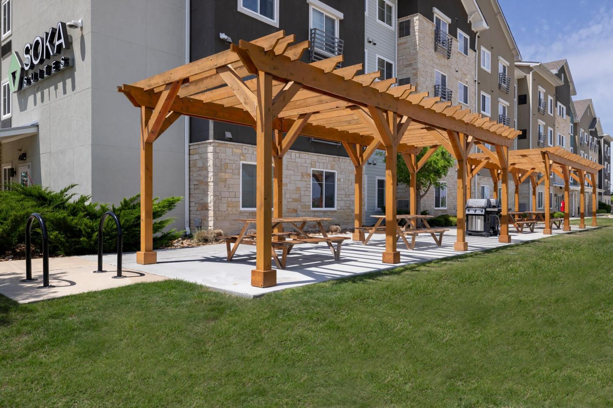Soka Suites Dallas - Las Colinas Irving Exterior foto